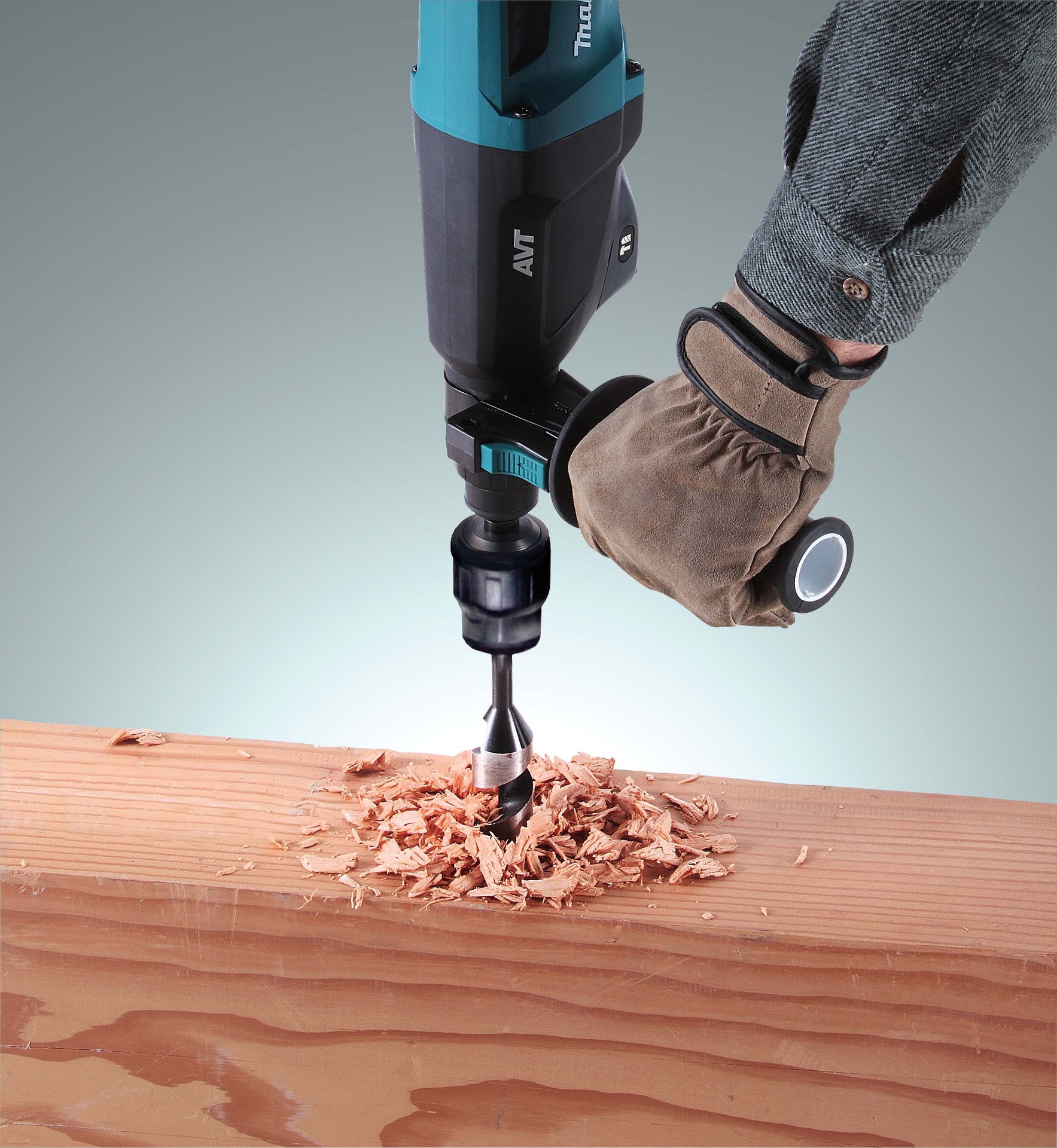 牧田 Makita HR2611F電錘評測” 低震動”、“多動能效率與表現”還在此刻一同融入錘林錘世界的全方位選擇之點源然力作推薦[低振動之王]